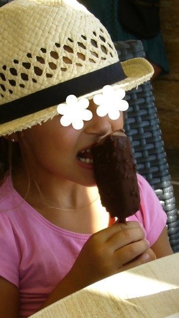 ..Lilas n'aiMe pas du tout le chocolat !!!! ;-)